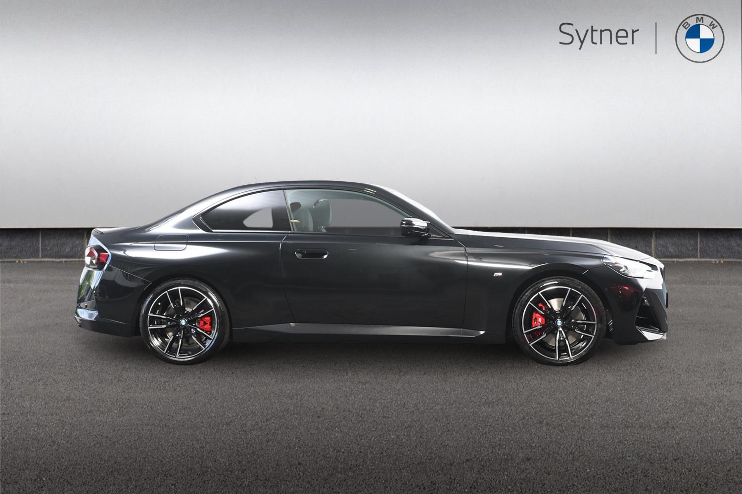 BMW 2 Series view 3