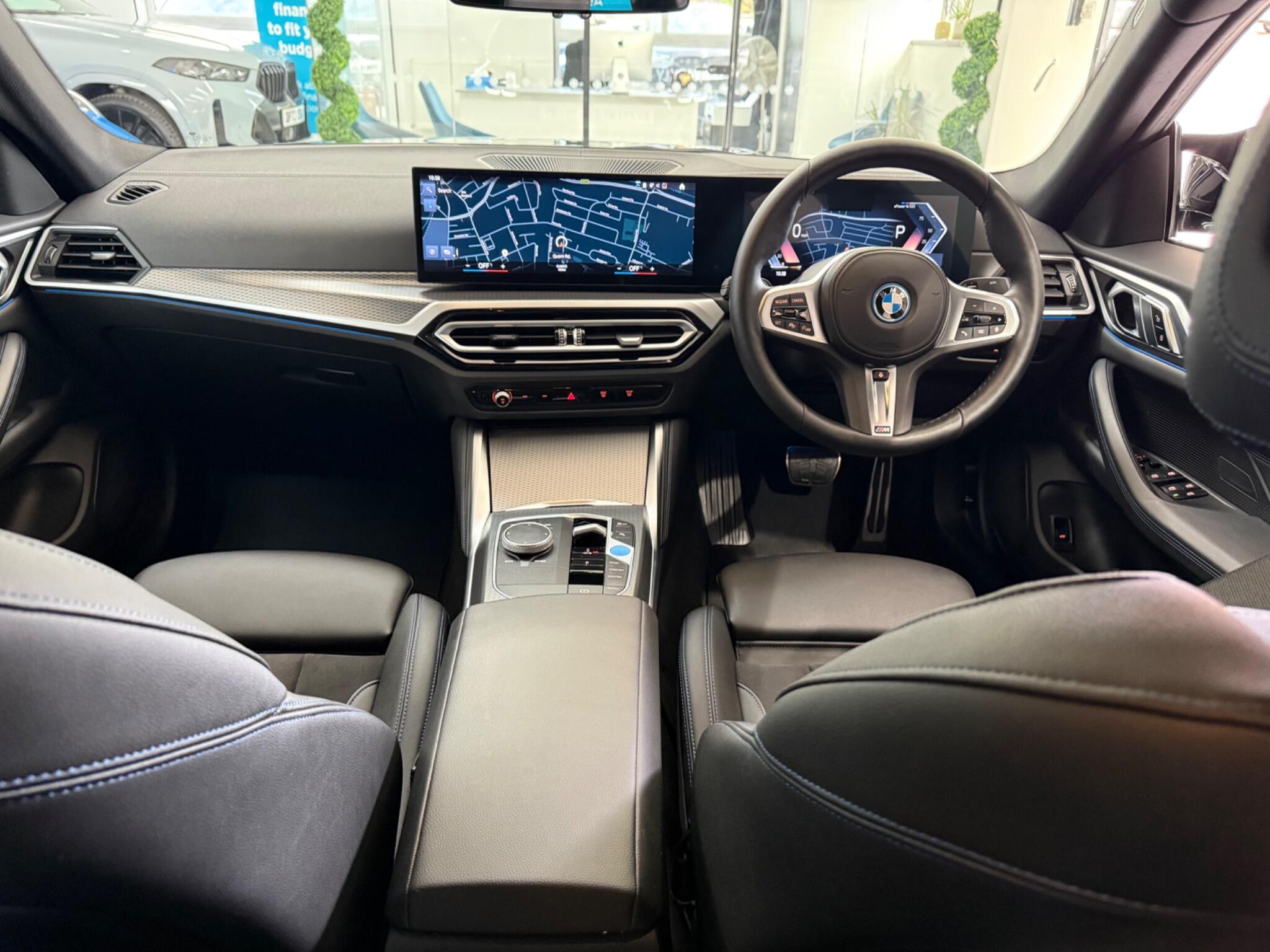 BMW I4 view 23