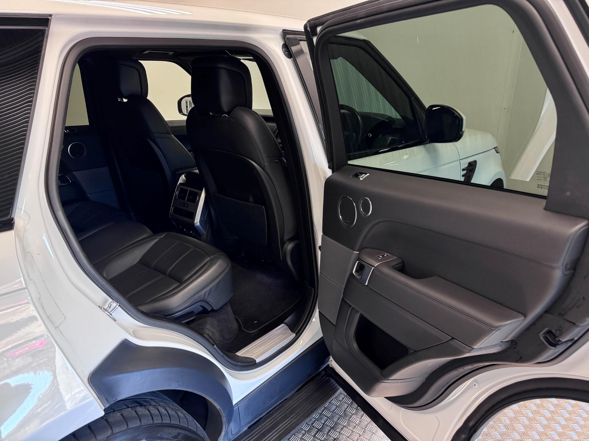 Land Rover Range Rover Sport view 28