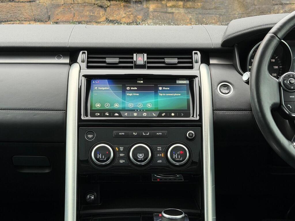 Land Rover Discovery view 32