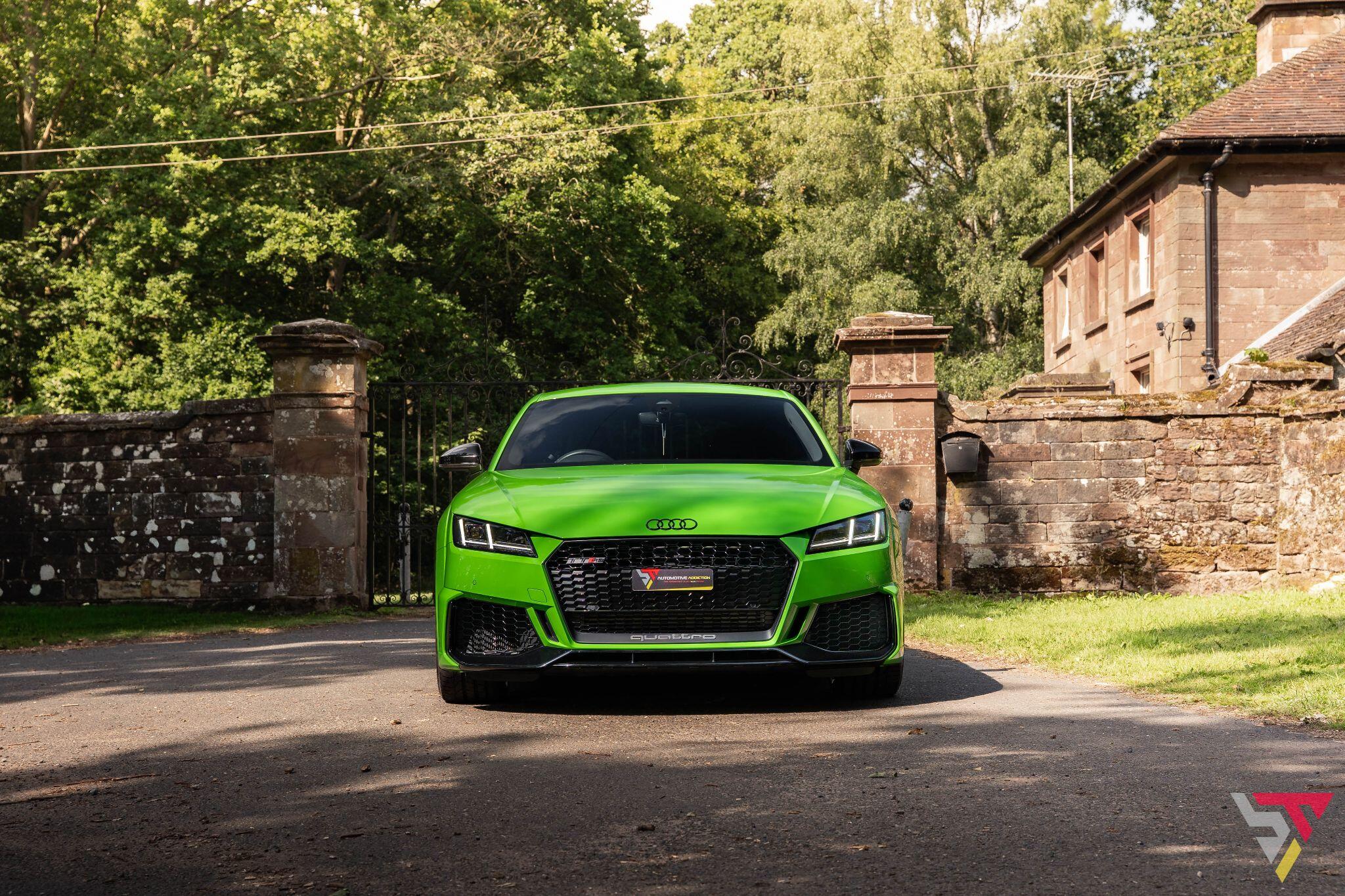 Audi TT RS view 9