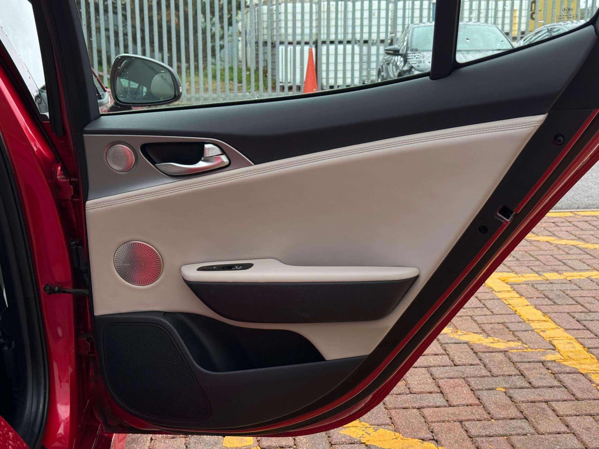 Kia Stinger view 24