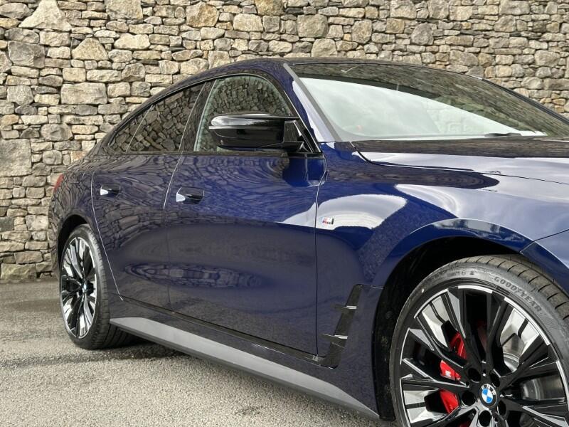 BMW i4 view 58