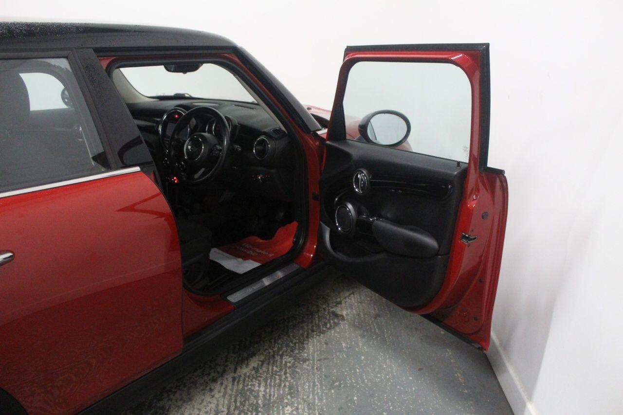 Mini Hatch view 23