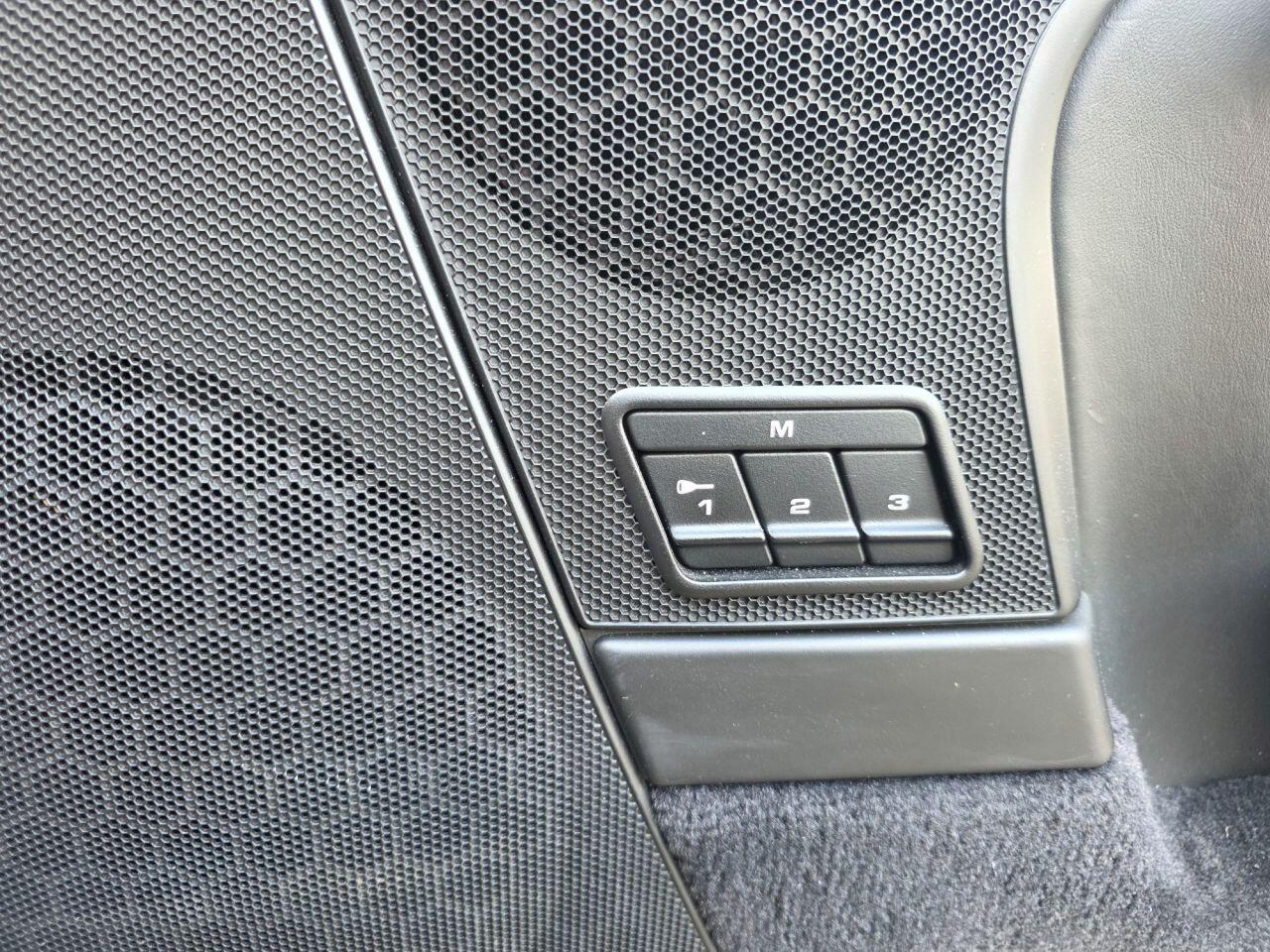 Porsche 911 view 47