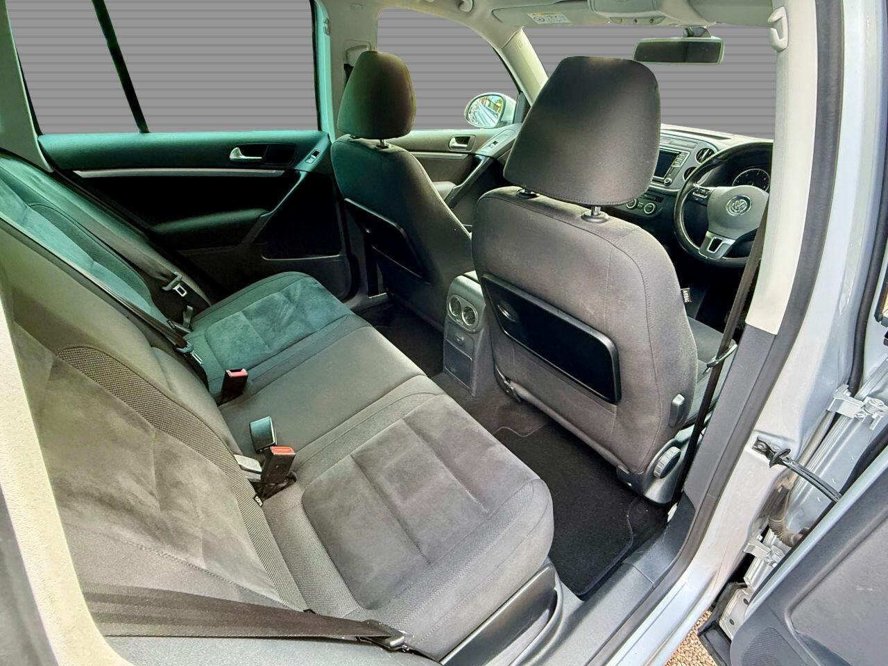 Volkswagen Tiguan view 24