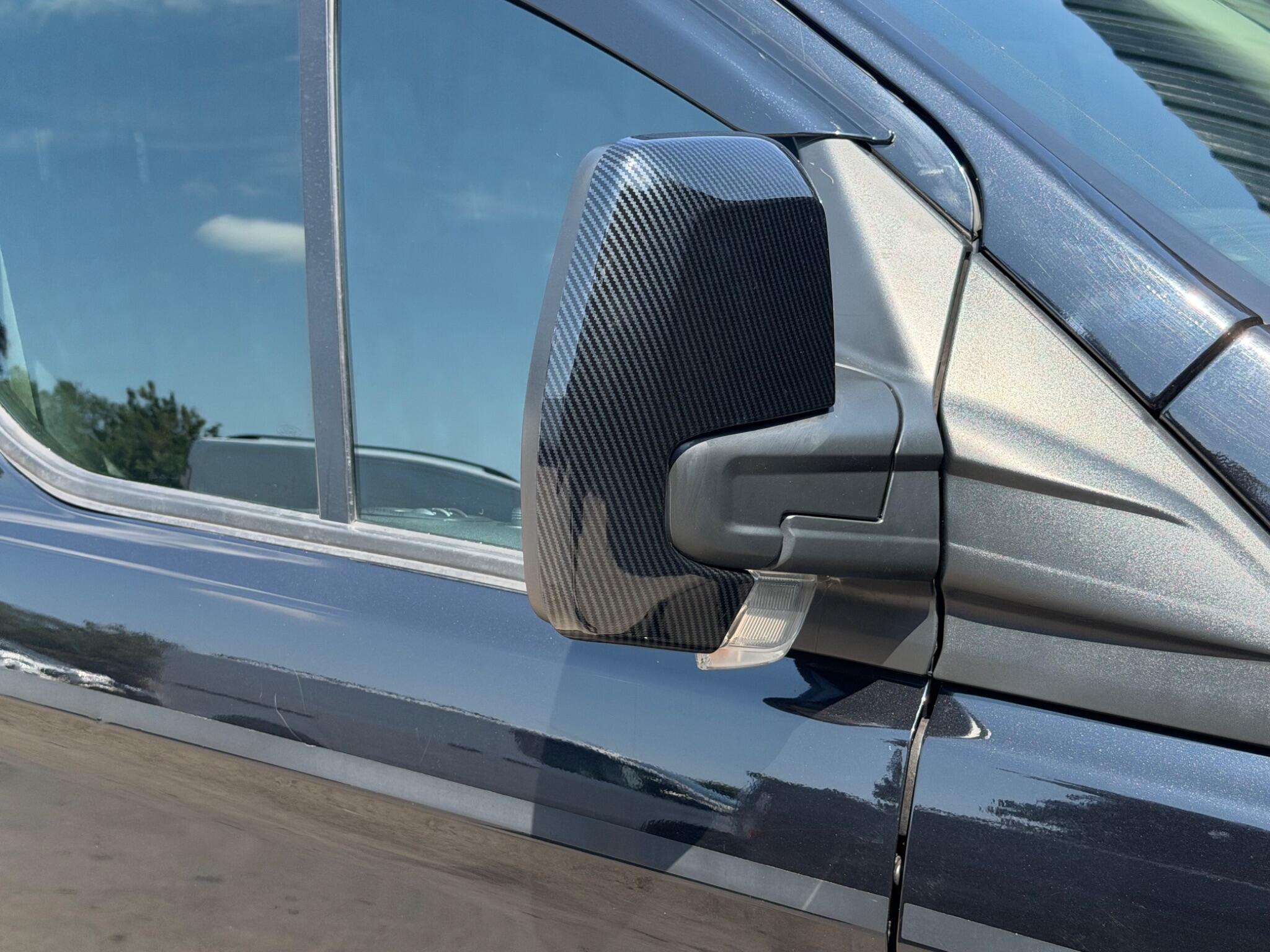 Ford Transit Custom view 38