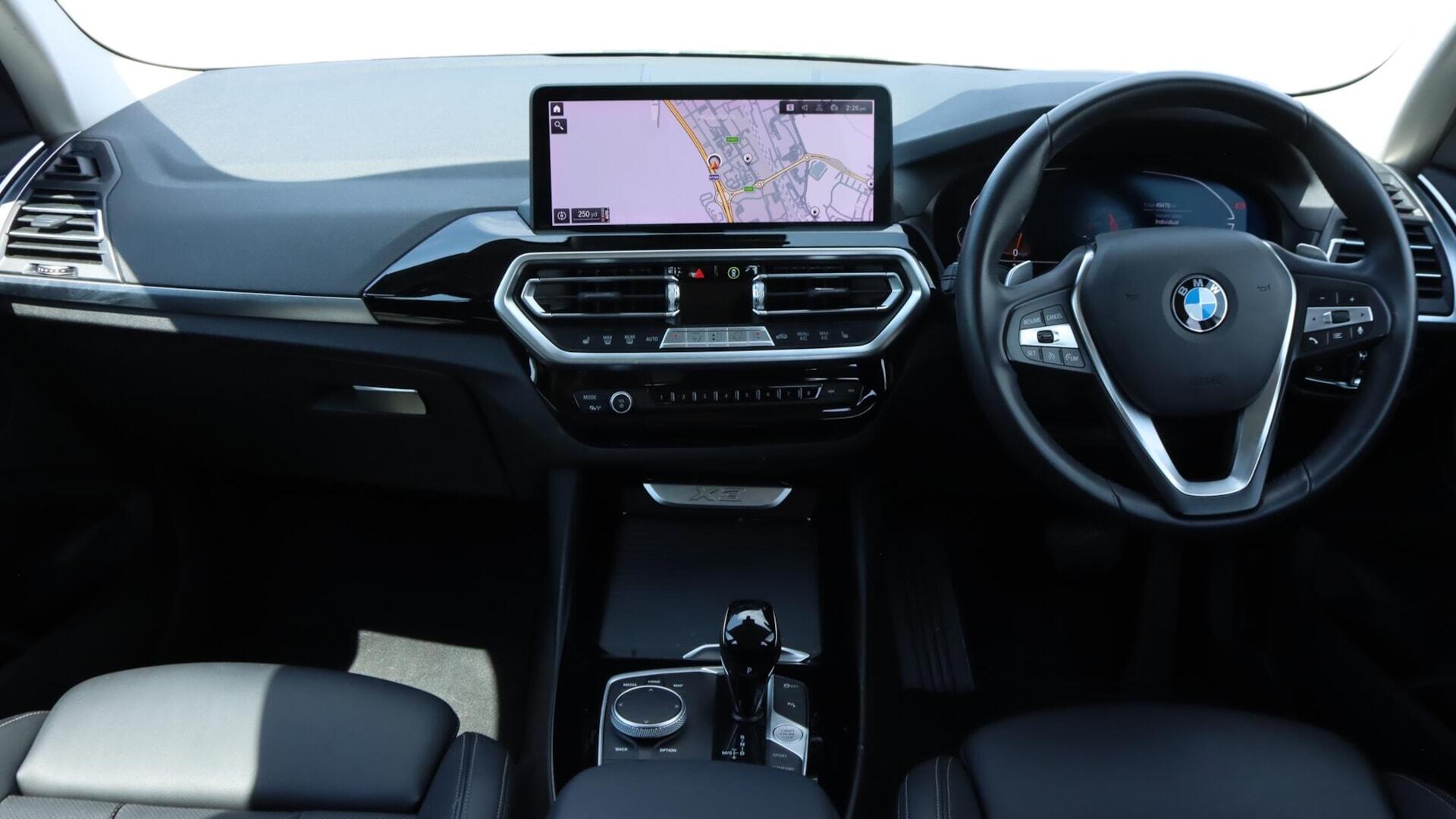 BMW X3 view 4