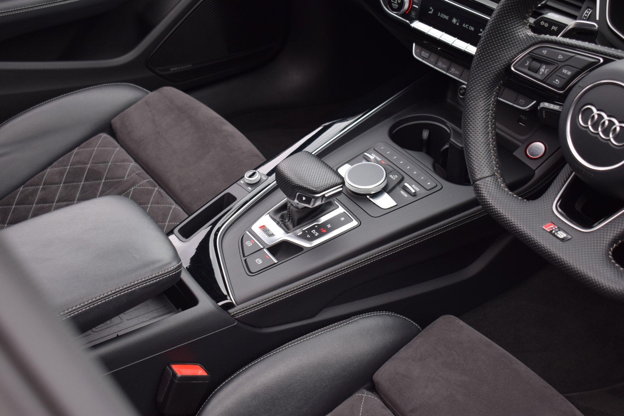 Audi RS5 view 7