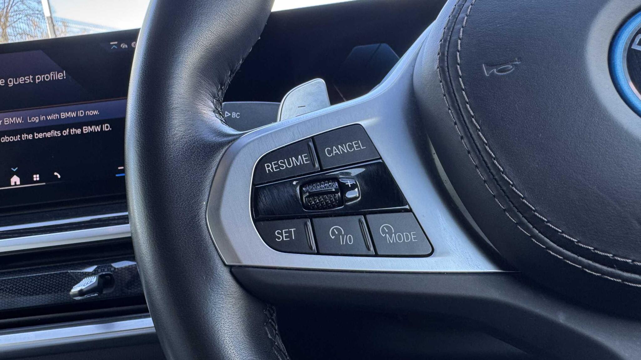 BMW X5 view 14