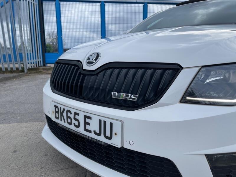 2015 Skoda Octavia image 28