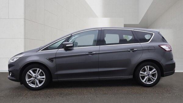 Ford S-Max view 6