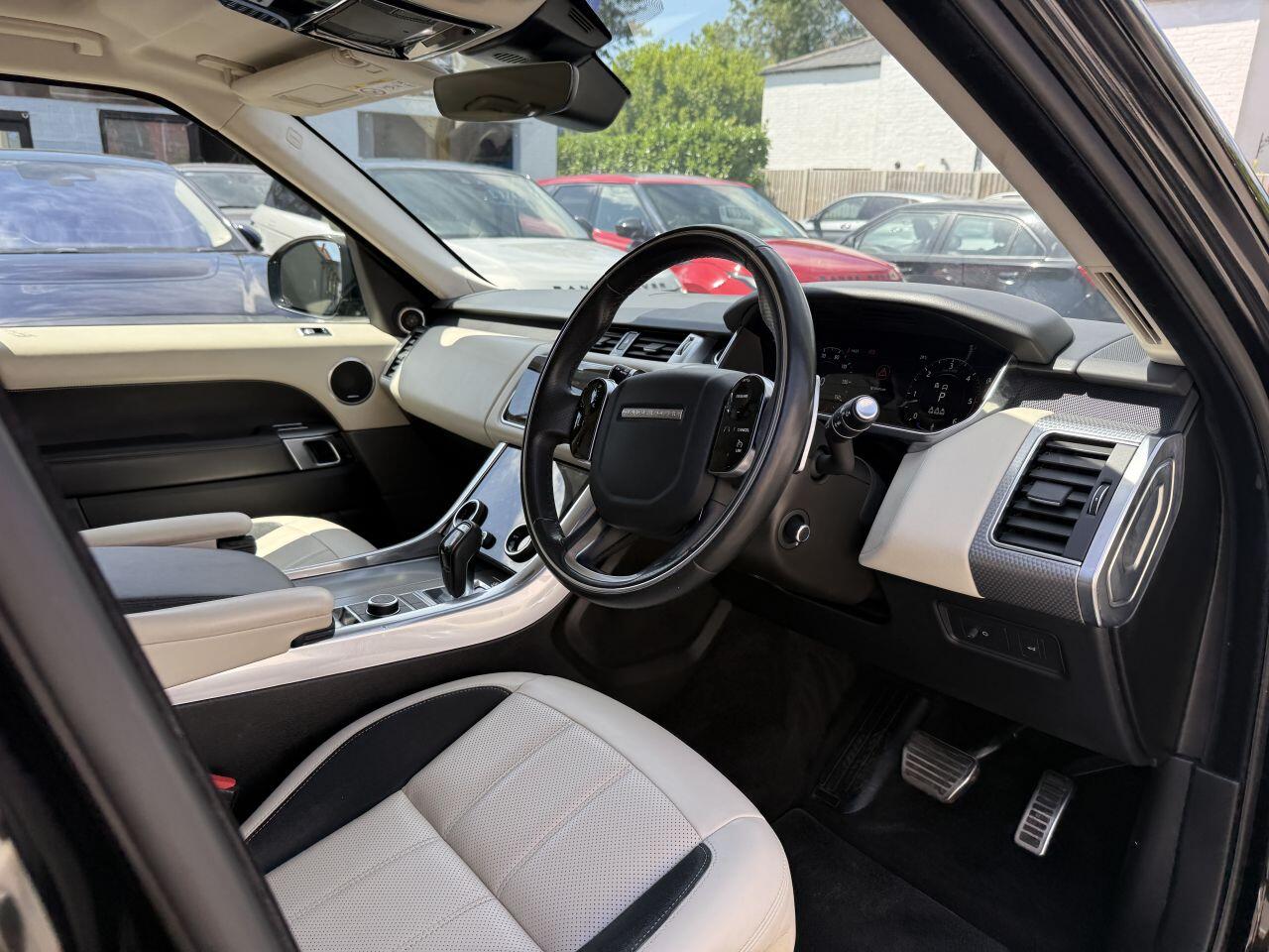 Land Rover Range Rover Sport view 40