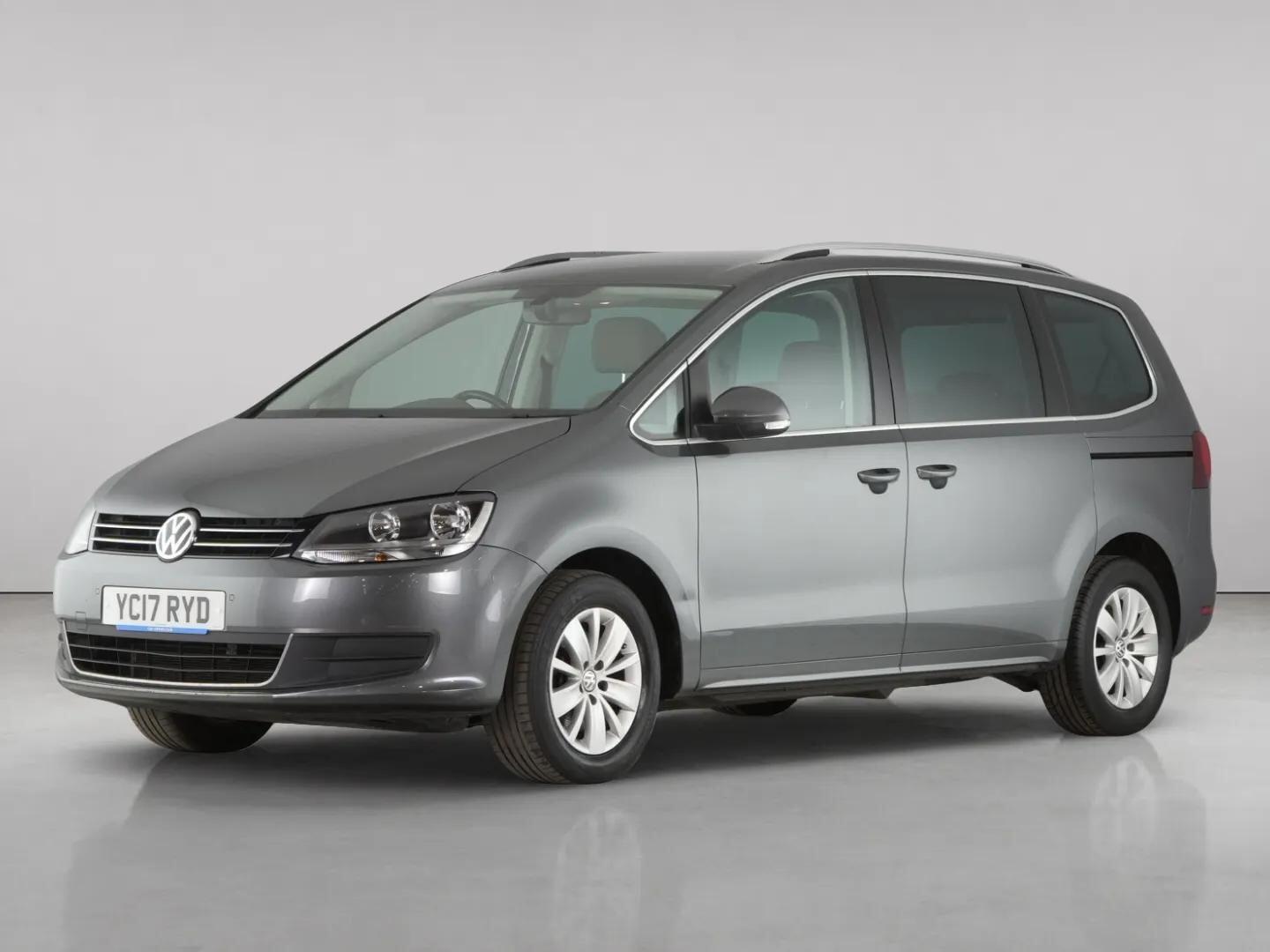 Volkswagen Sharan view 2