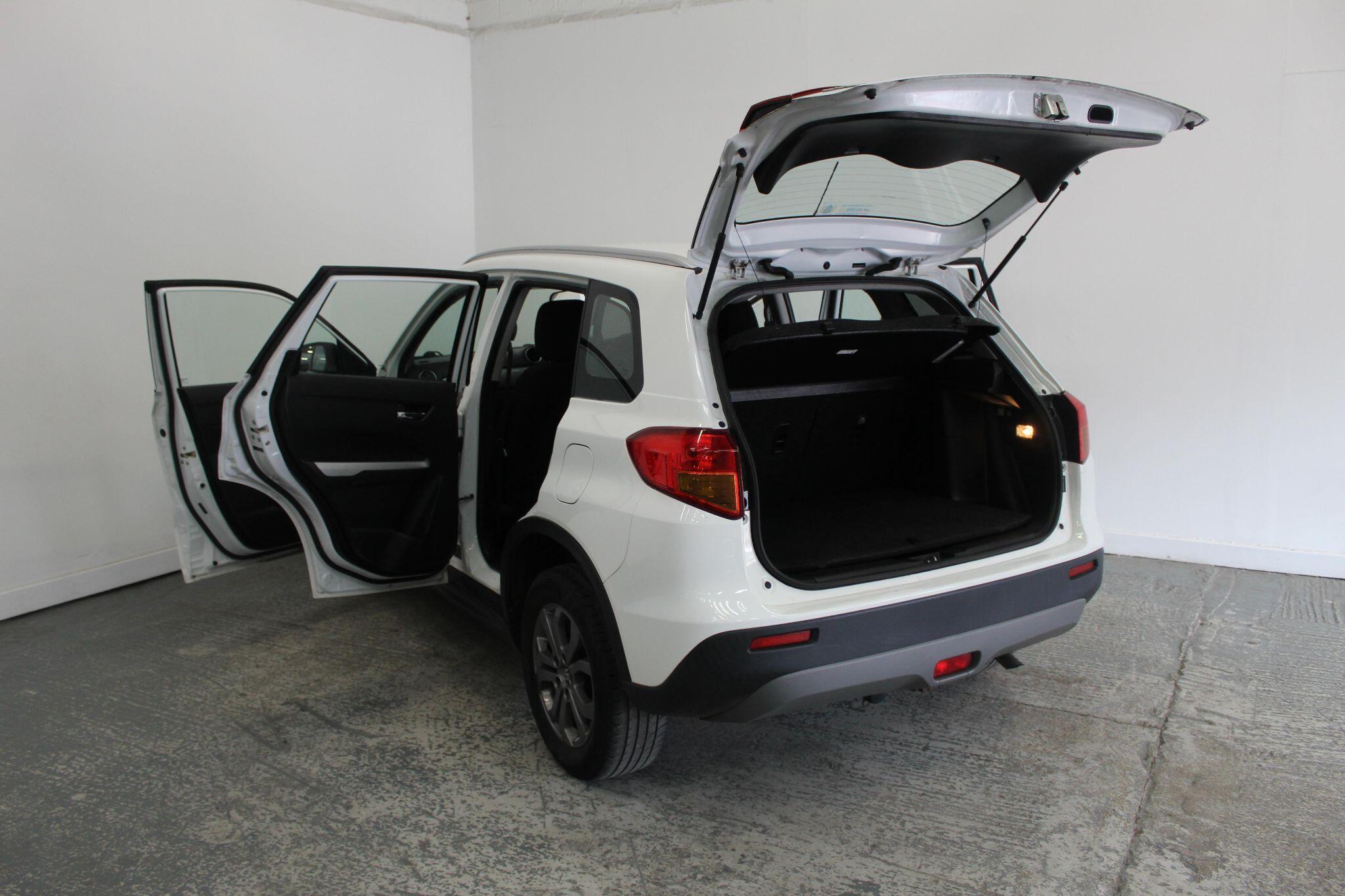 Suzuki Vitara view 20