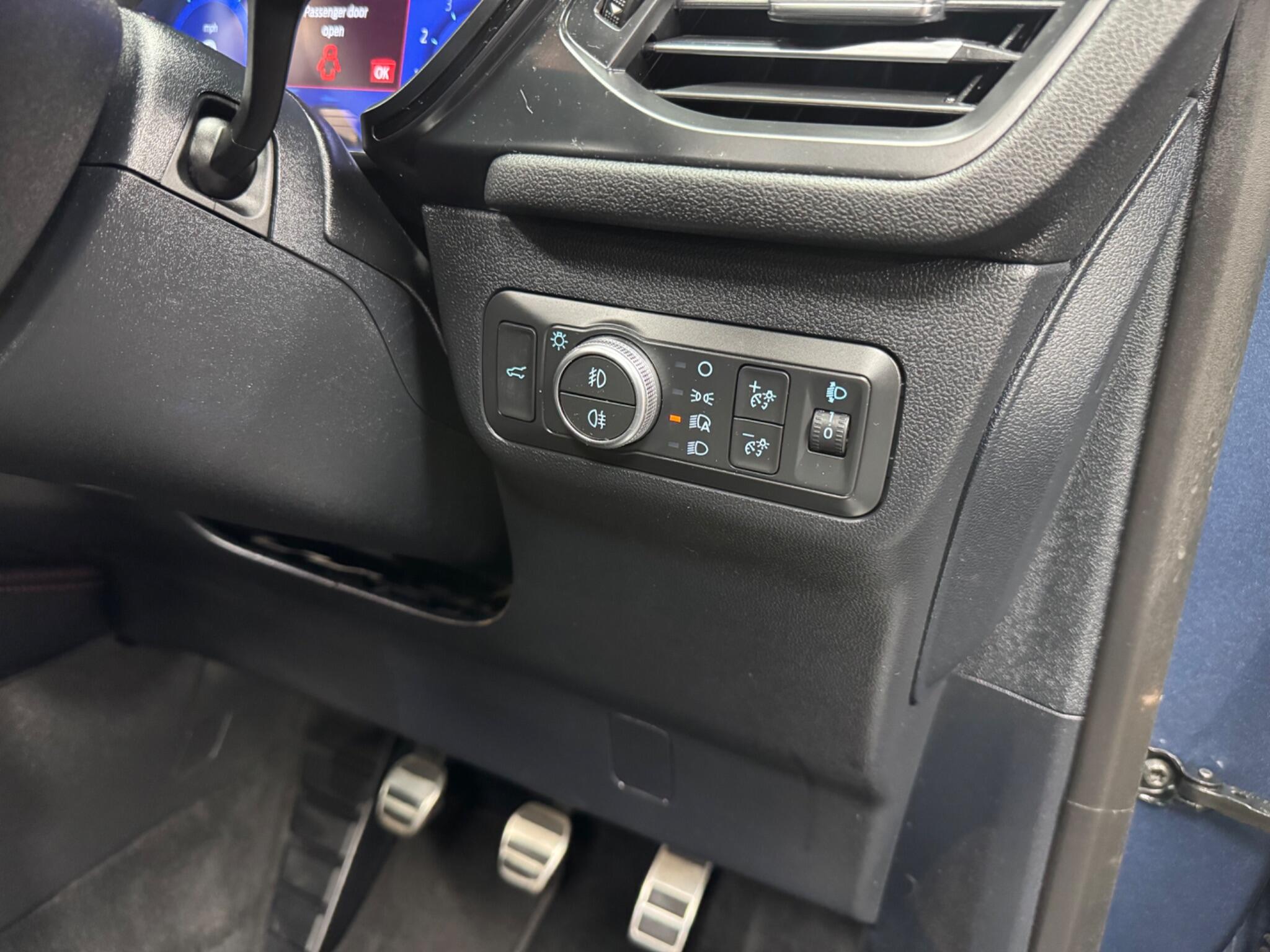Ford Kuga view 22