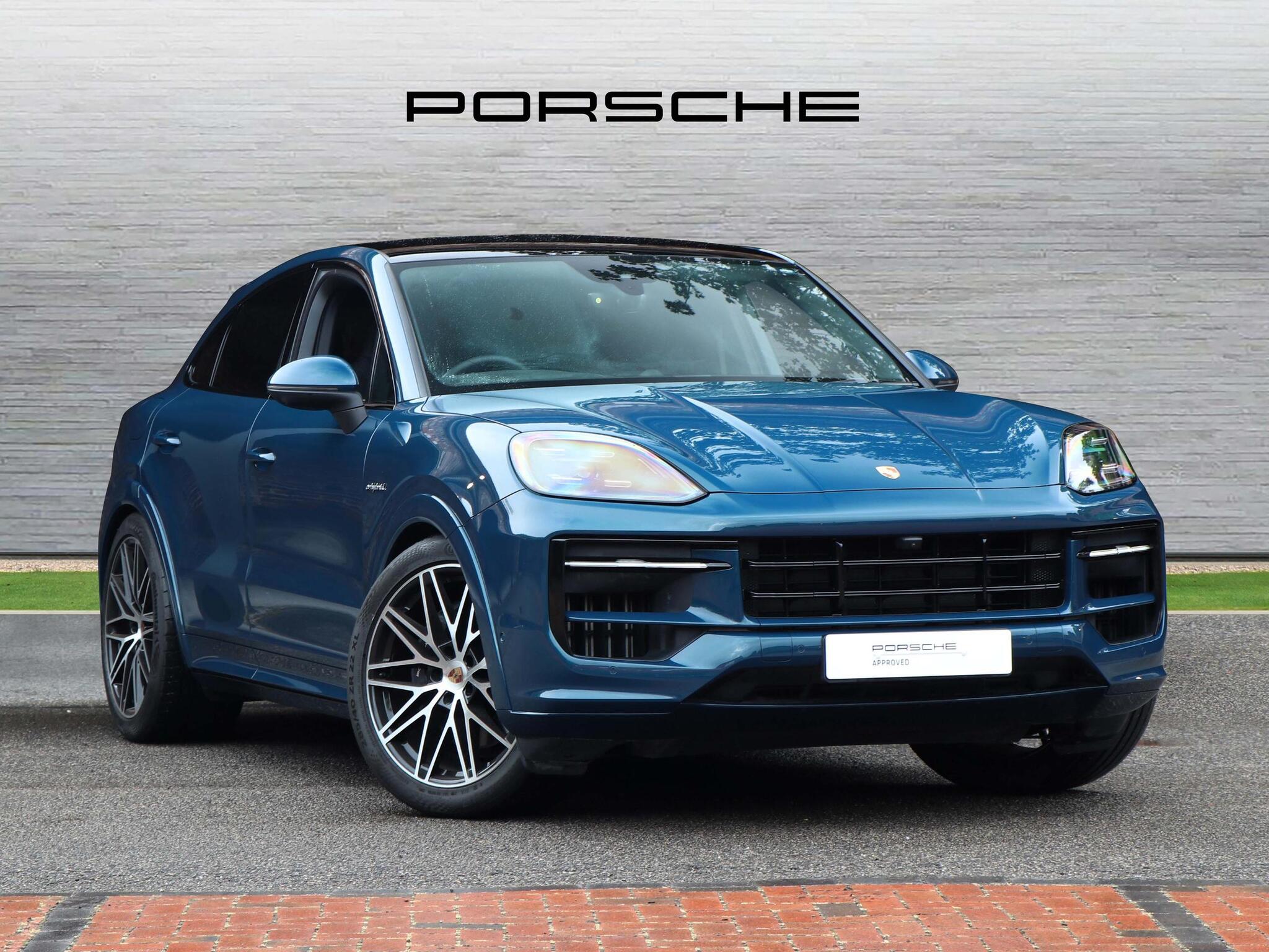 2024 Porsche Cayenne in Blue for sale