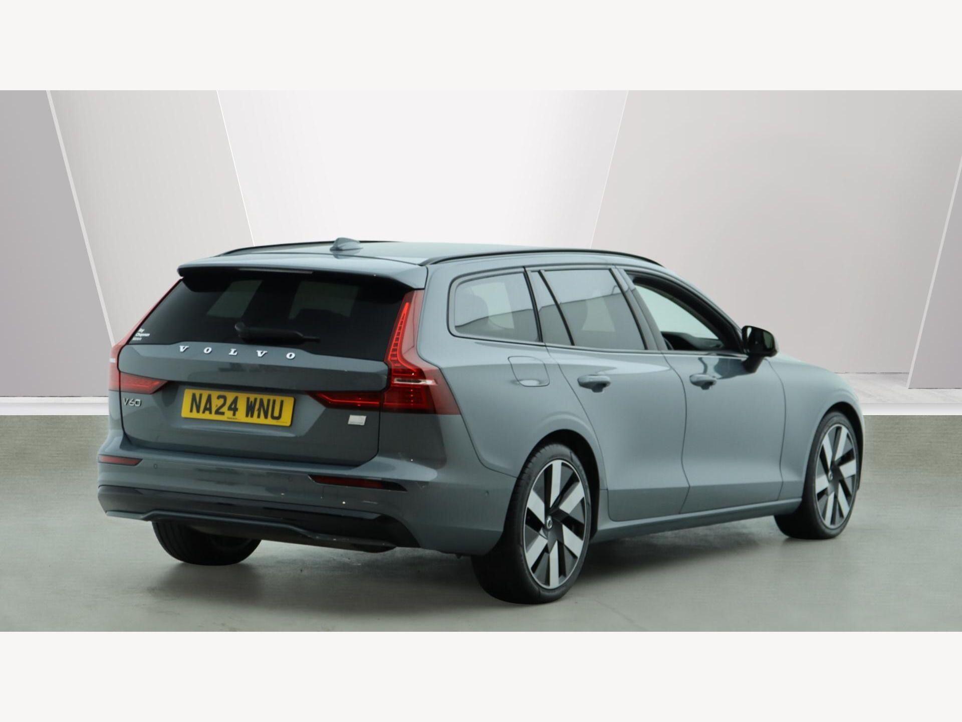 Volvo V60 view 2