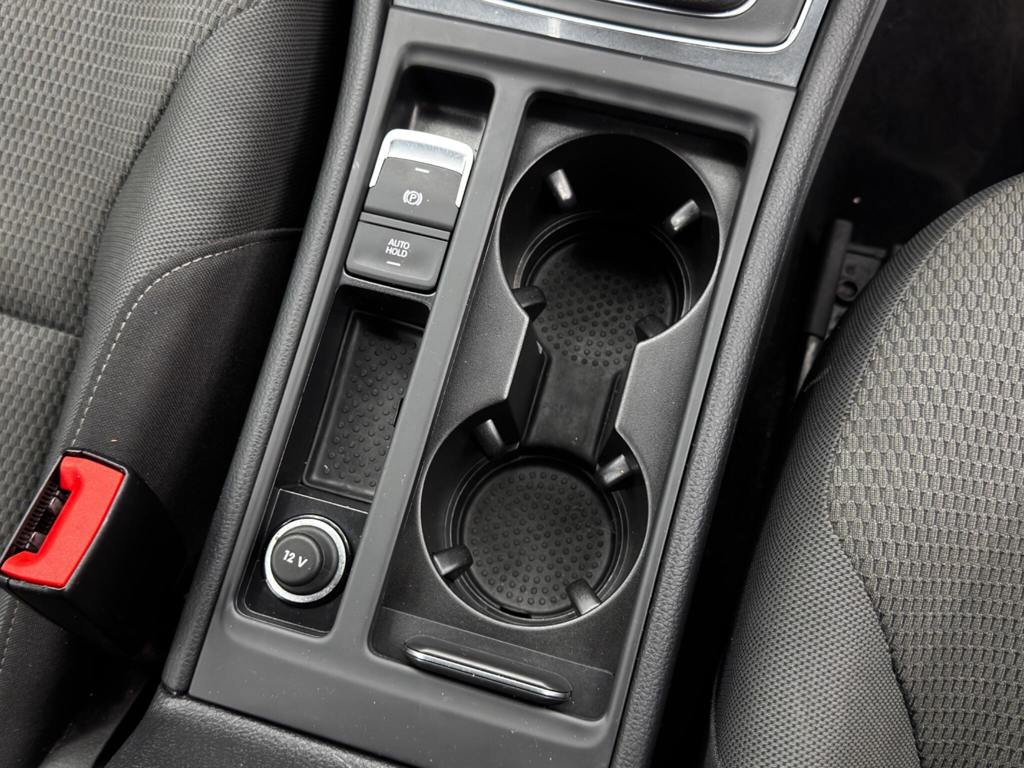 Volkswagen Golf view 24