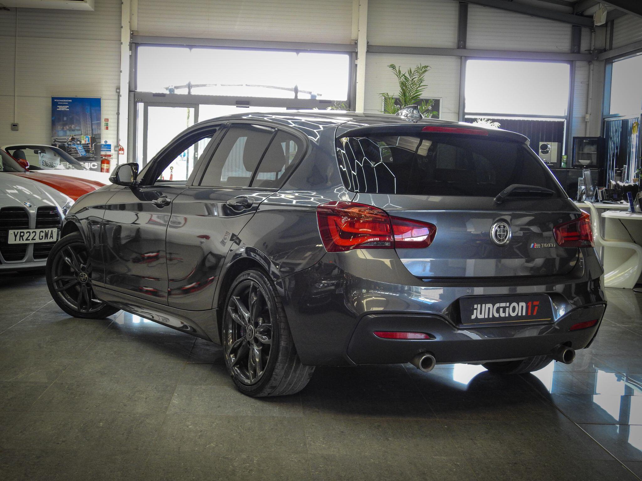 BMW 1 Series view 3