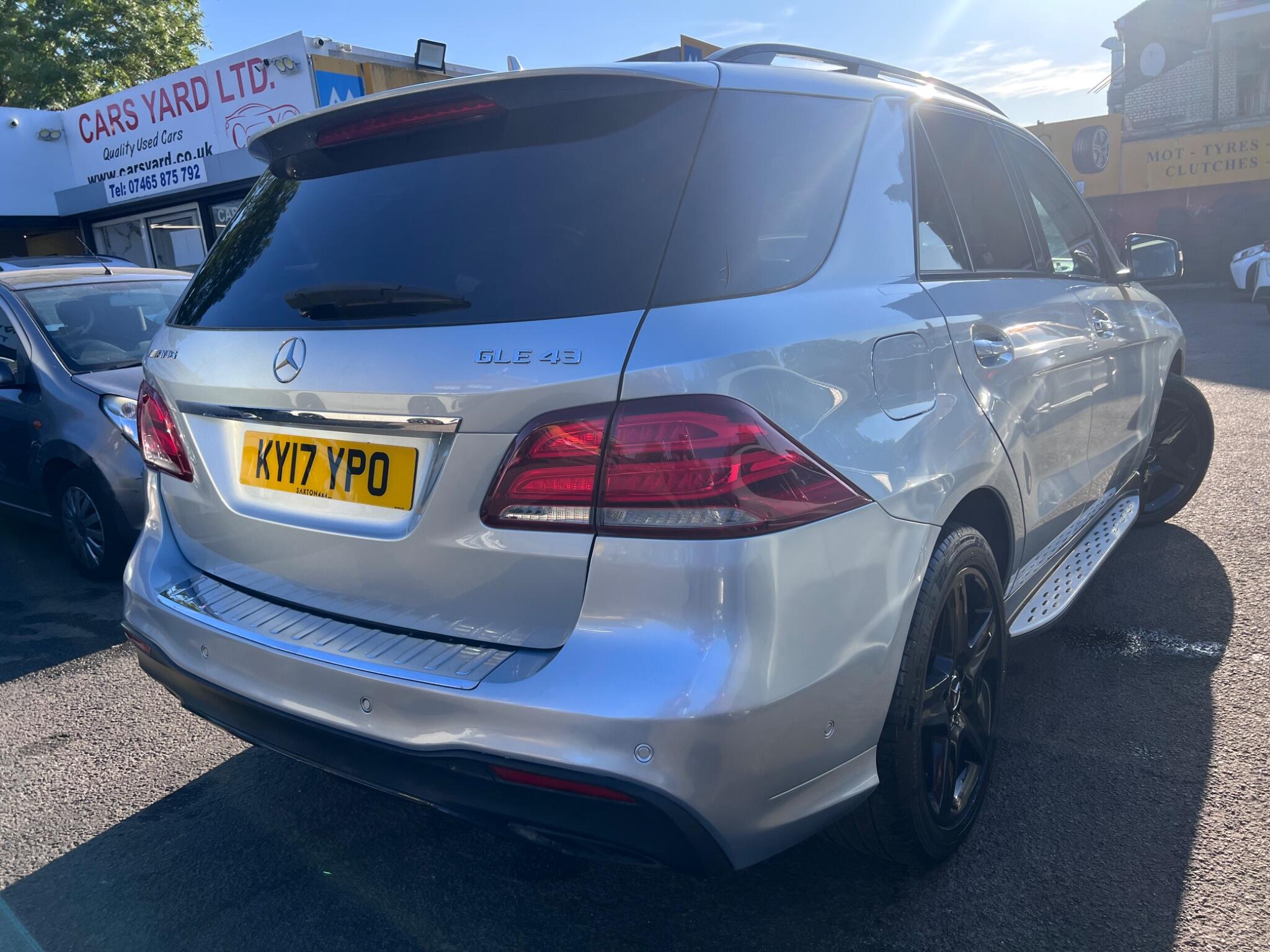 Mercedes-Benz Gle view 10