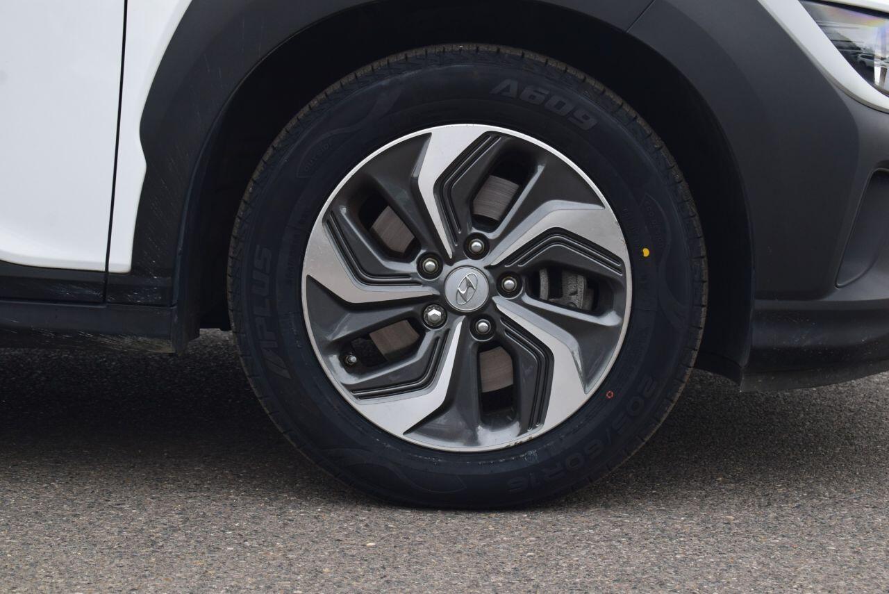 Hyundai Kona view 8