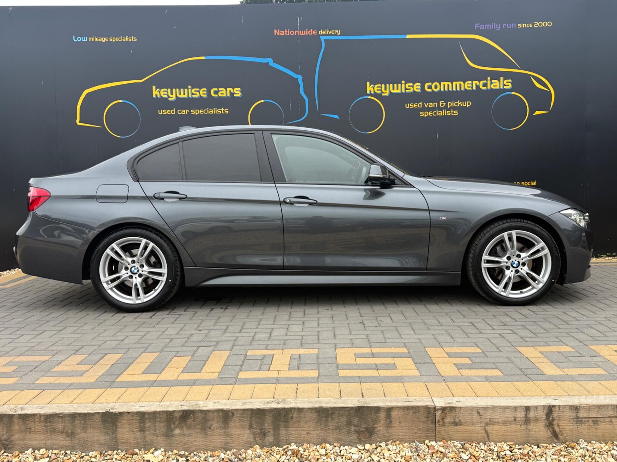 BMW 3 Series view 7