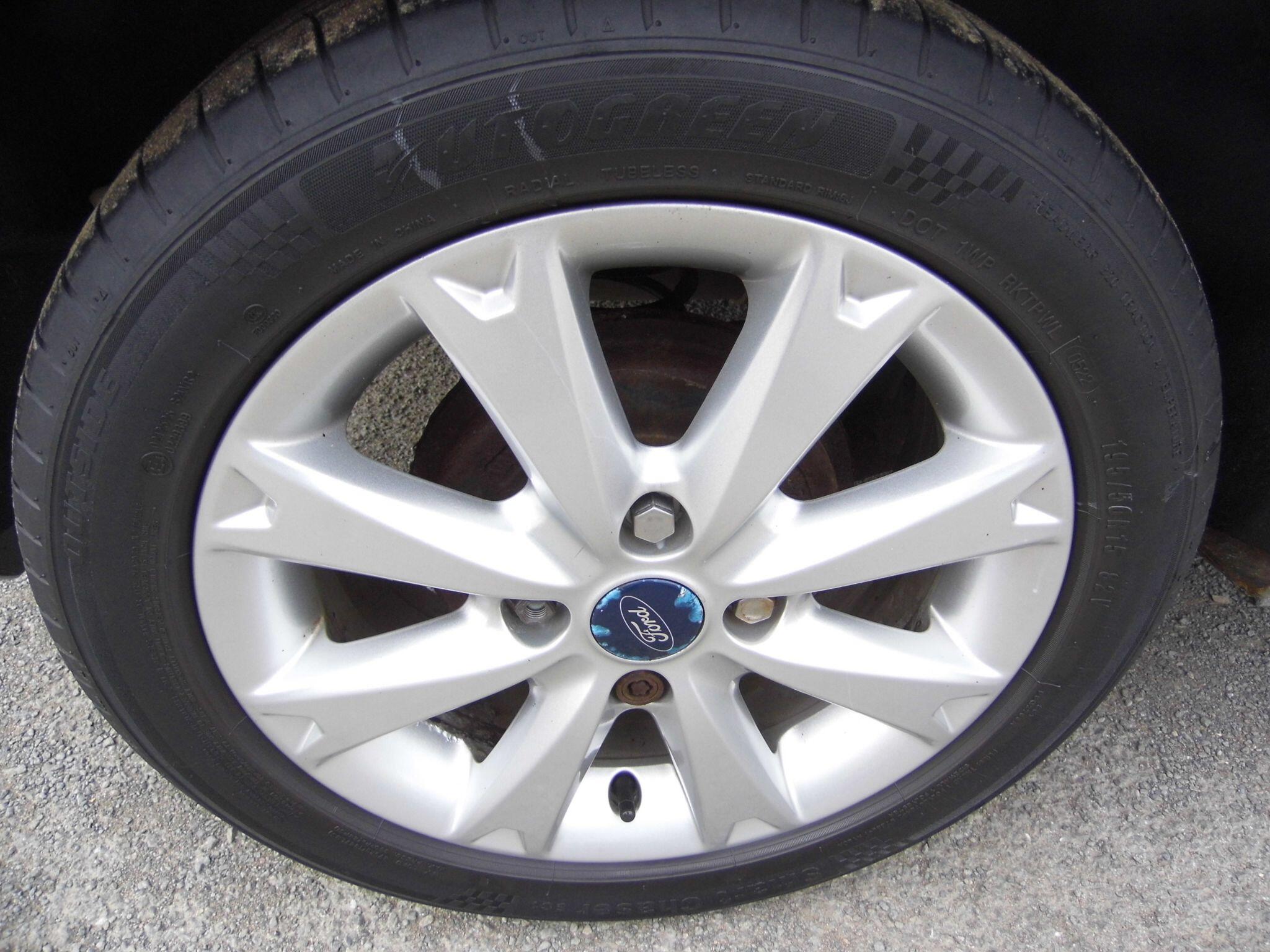 Ford Fiesta view 12