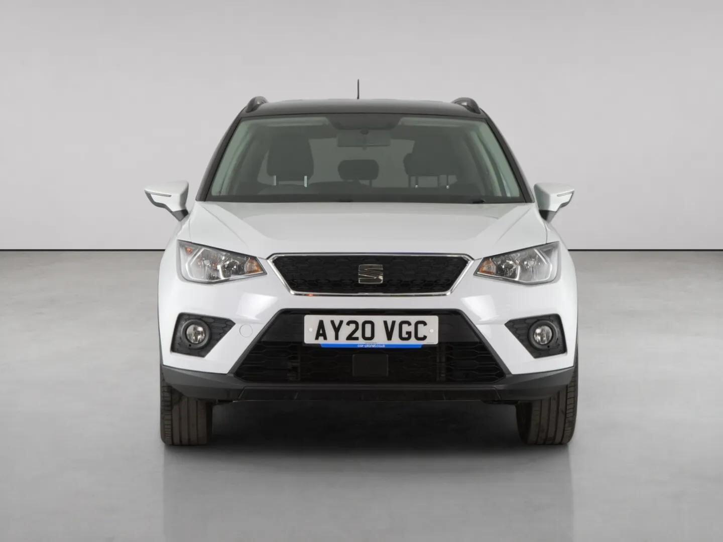SEAT Arona view 3
