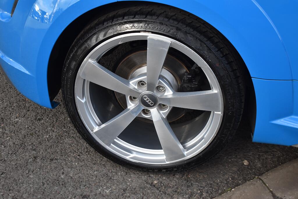 Audi TT view 58
