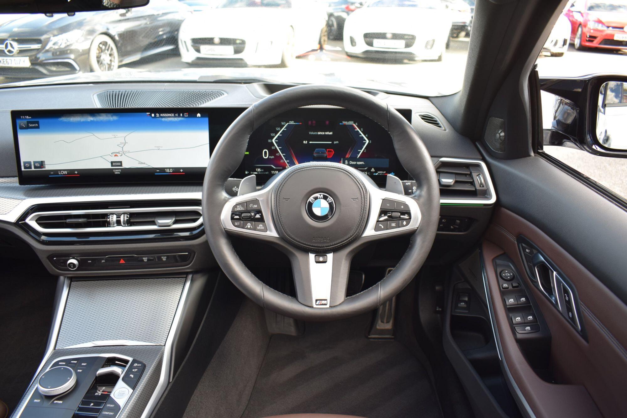 BMW 3 Series view 23