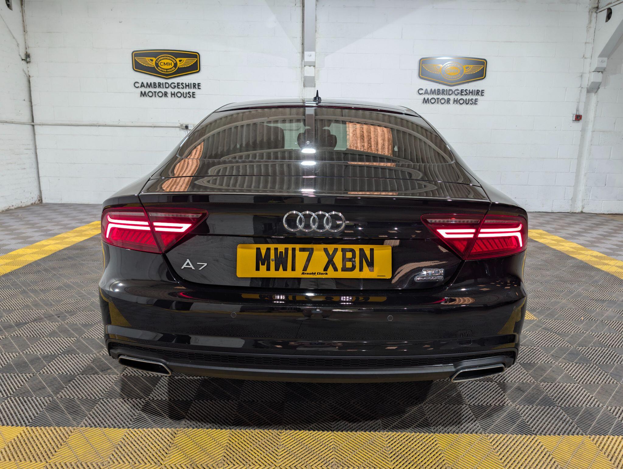 Audi A7 view 12