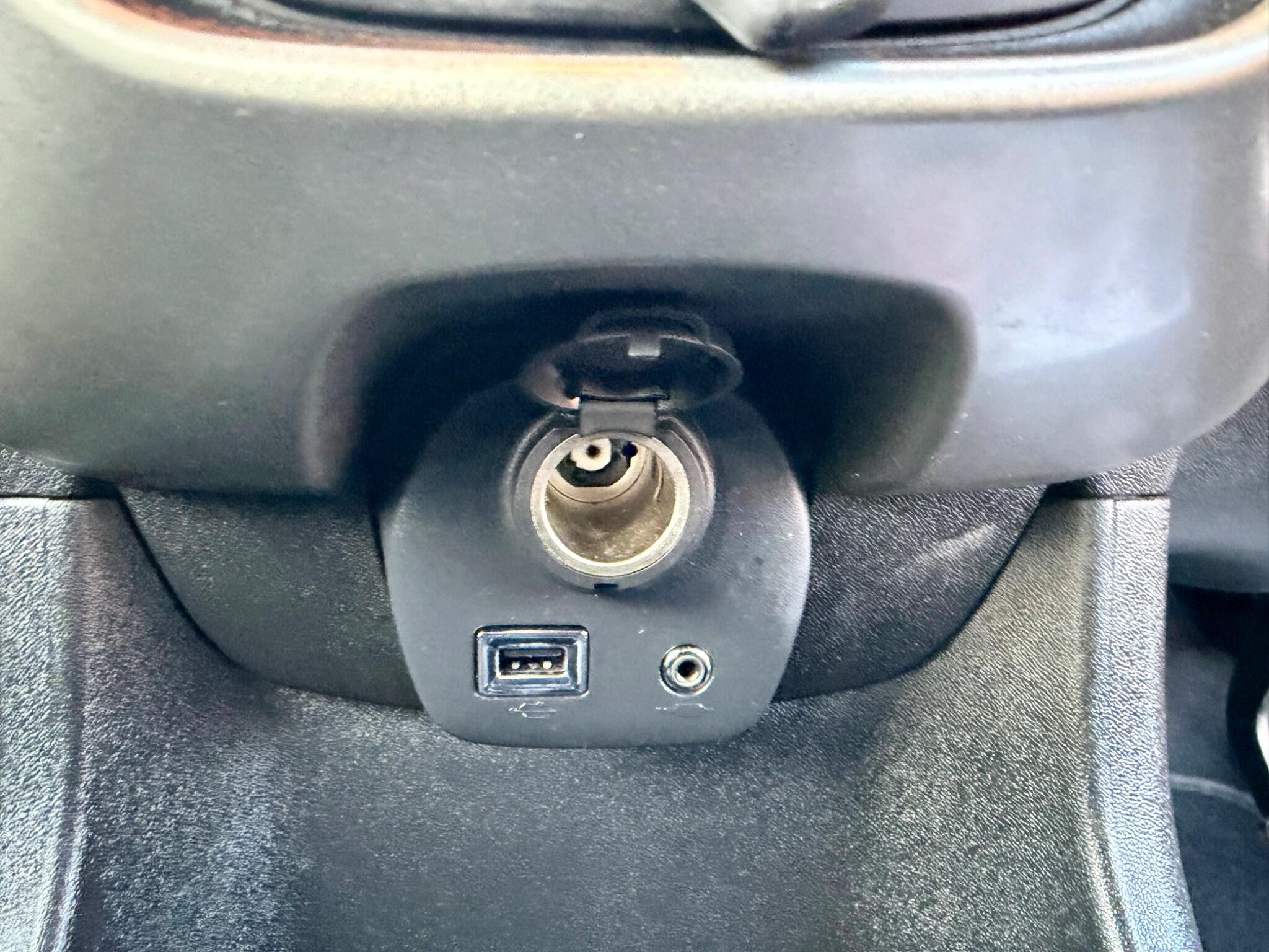 Peugeot 108 view 35