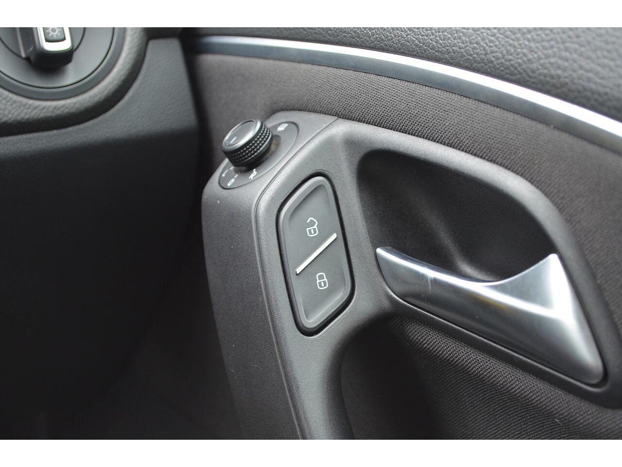 Volkswagen Polo view 46
