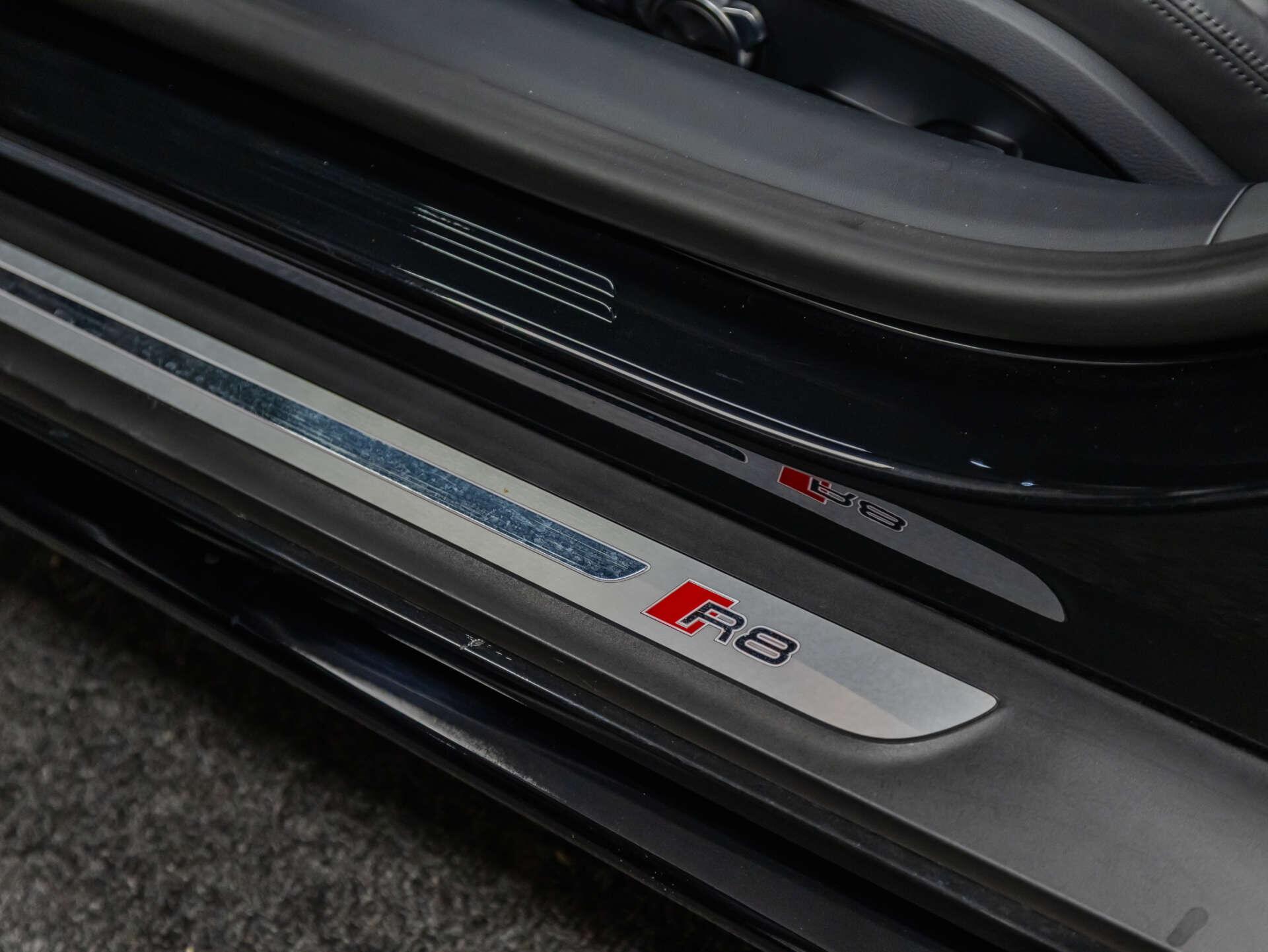 Audi R8 view 64
