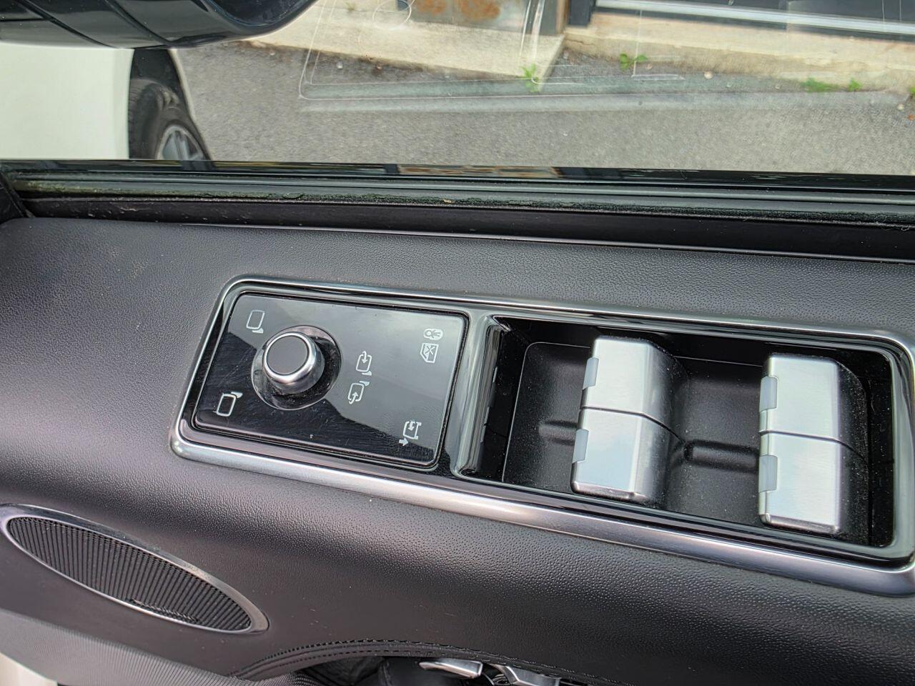 Land Rover Range Rover view 54