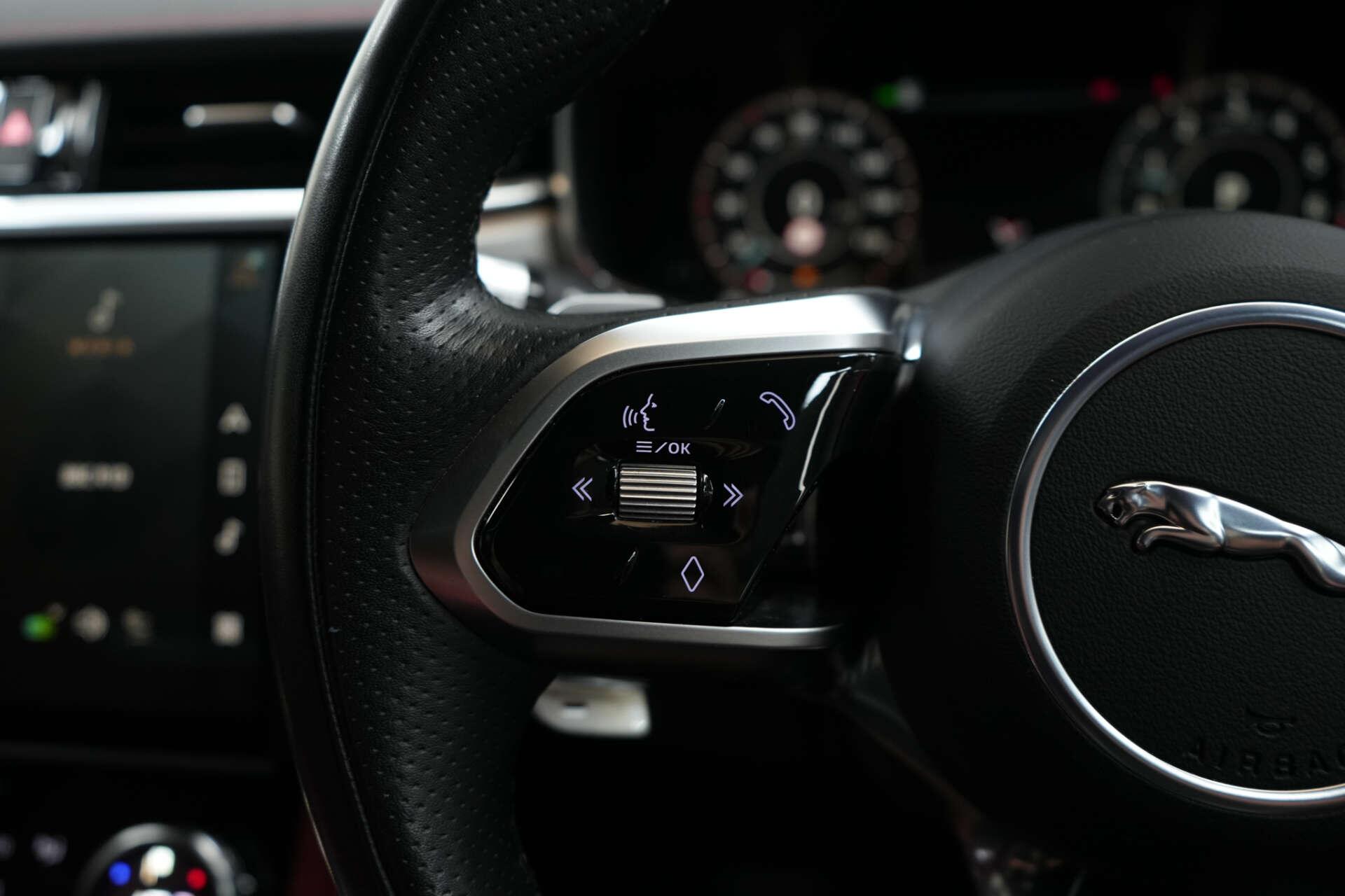 Jaguar F-Pace view 41