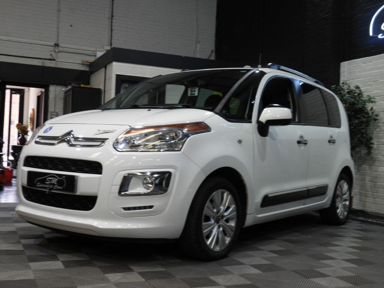 Citroen C3 Picasso view 3