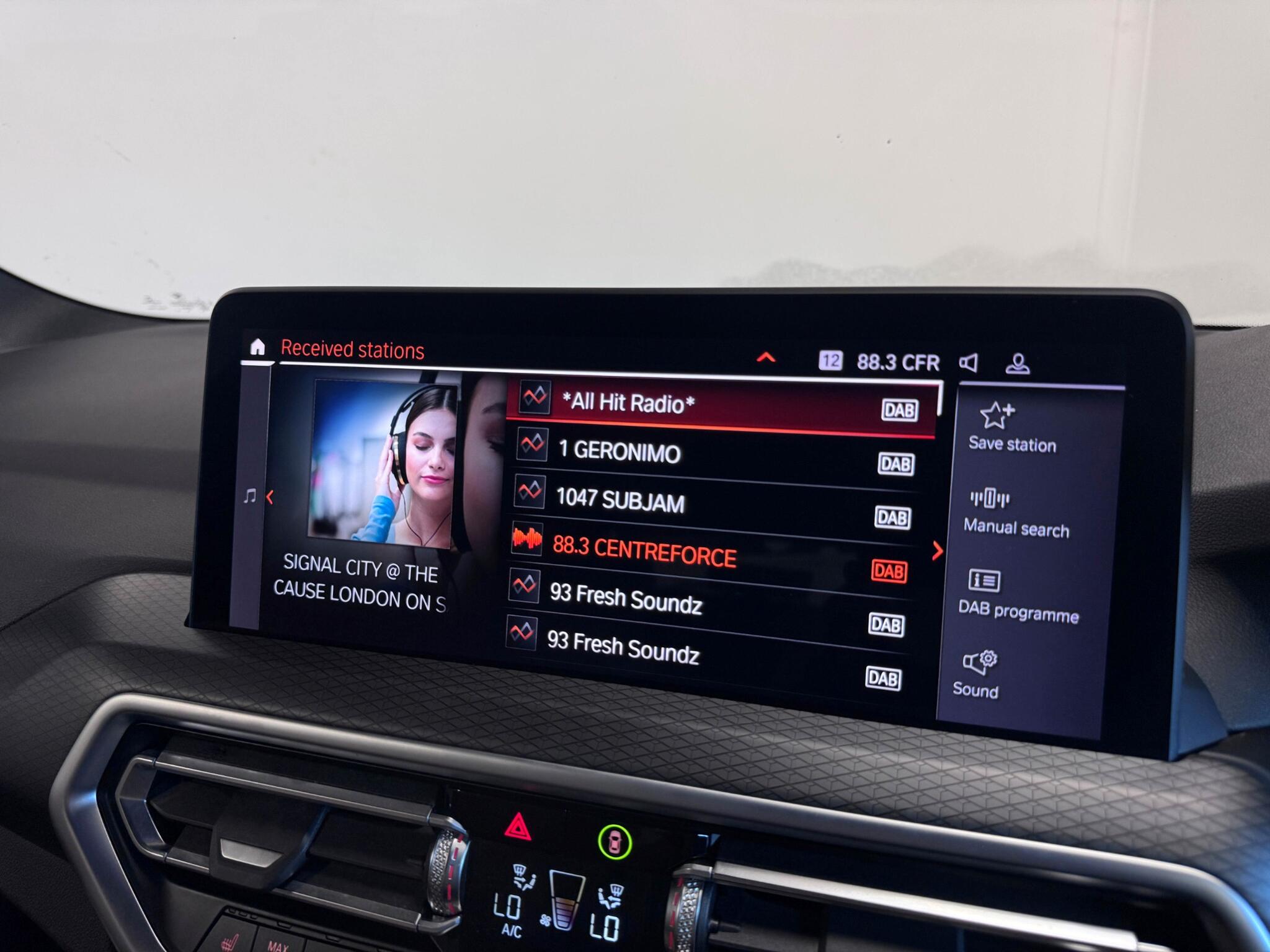 BMW X3 view 40