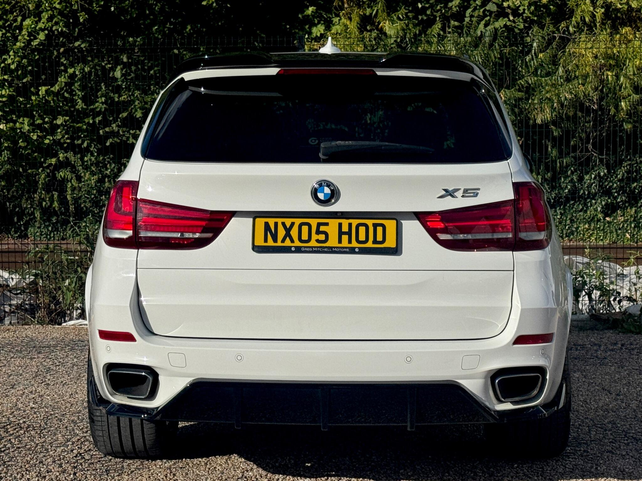 BMW X5 view 15