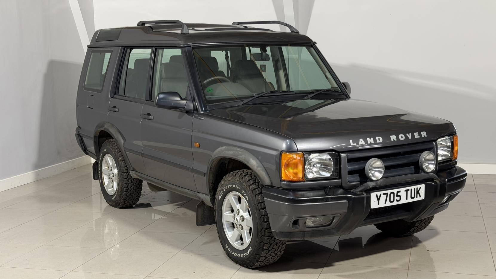 Land Rover Discovery 4 view 9