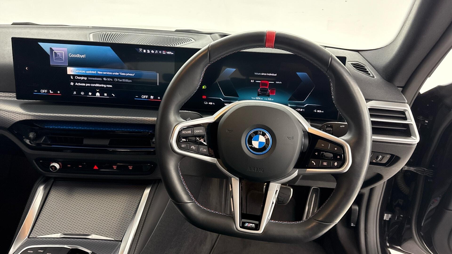 BMW i4 view 5