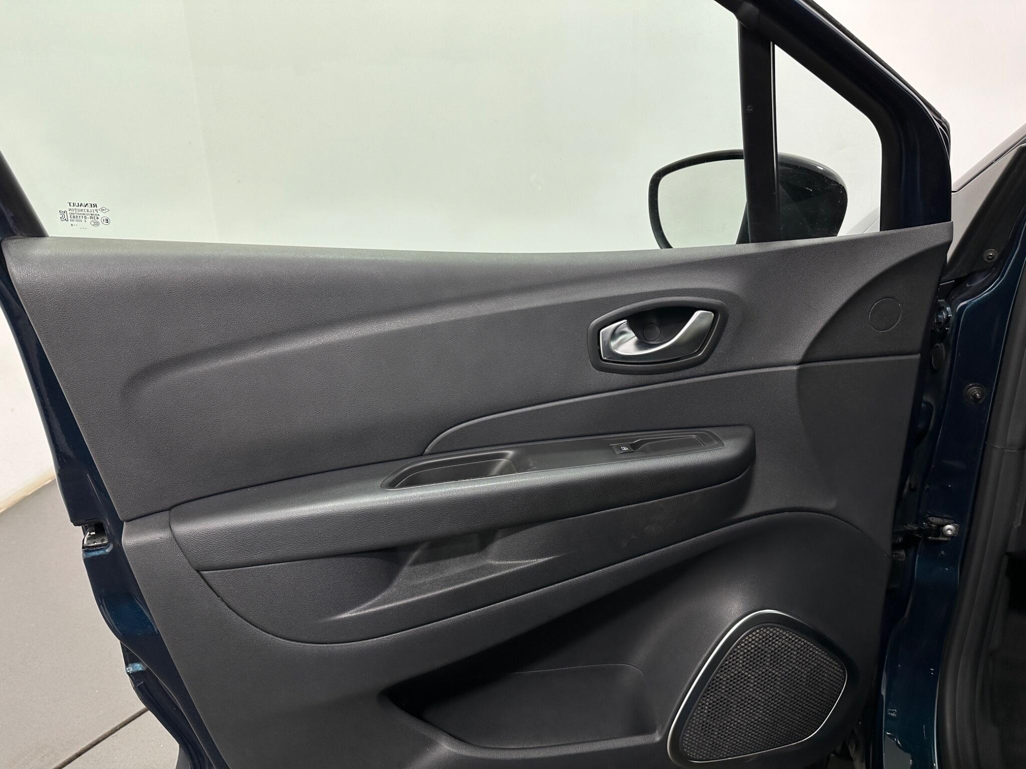 Renault Captur view 34