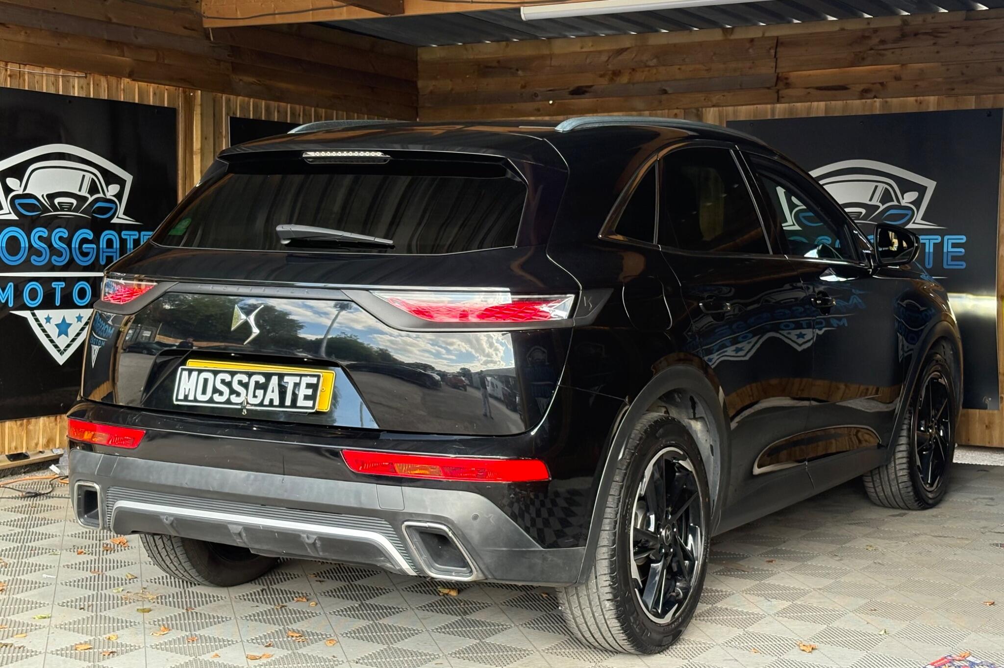 DS Automobiles DS 7 Crossback view 8