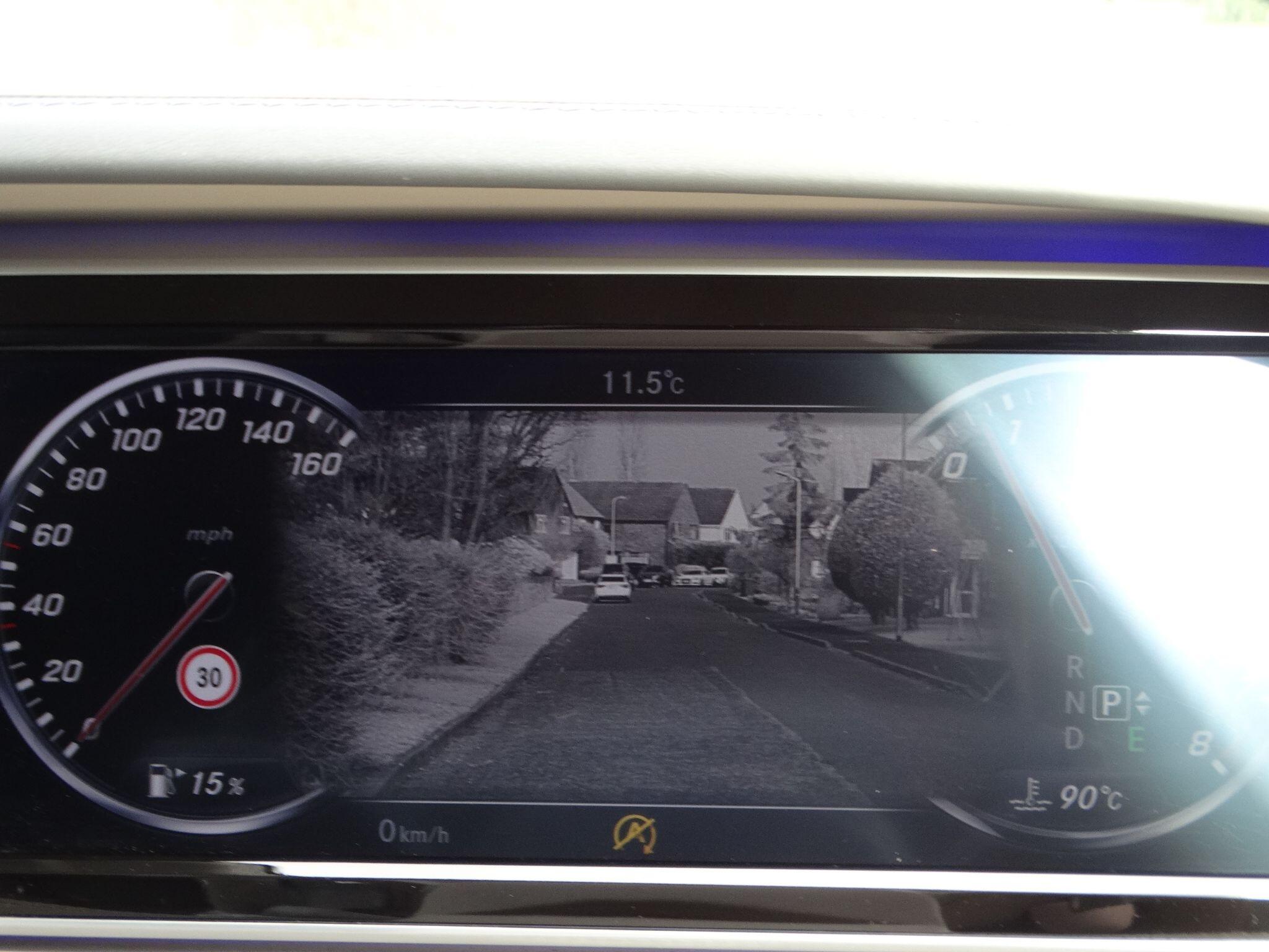 Mercedes-Benz Maybach S Class view 36