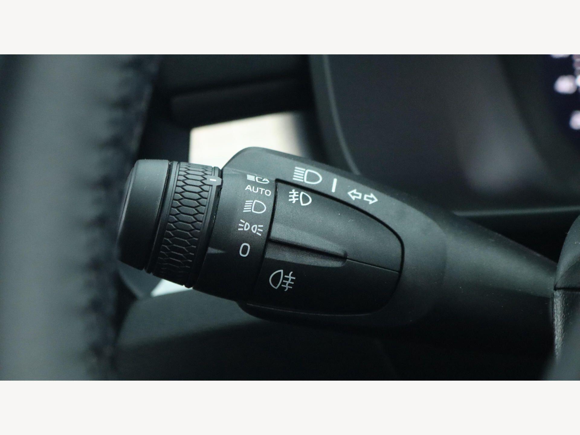 Volvo XC40 view 21