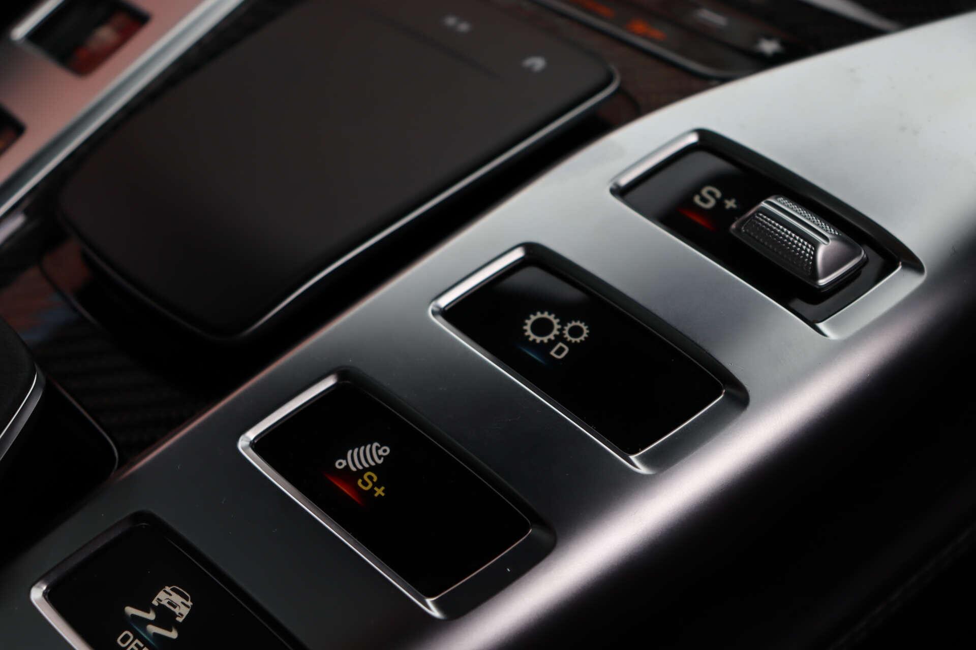 Mercedes-Benz Amg GT view 48