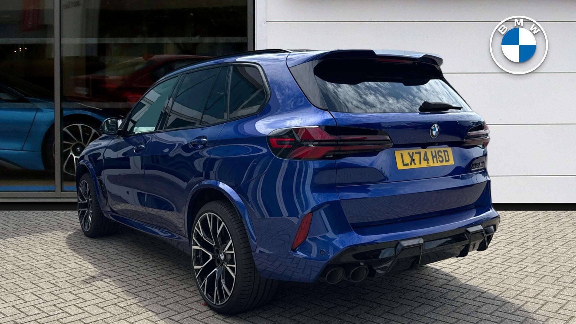 BMW X5 M view 2