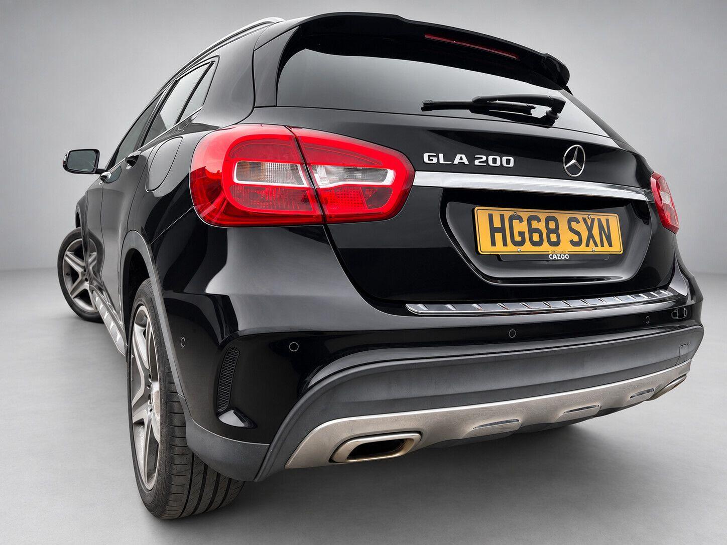 Mercedes-Benz Gla view 9
