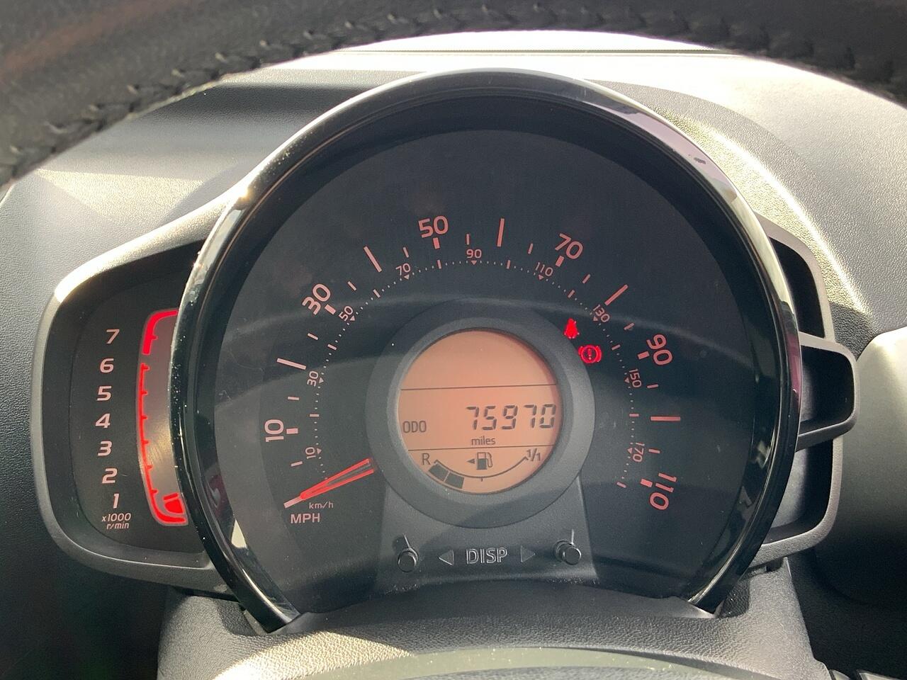Peugeot 108 view 20